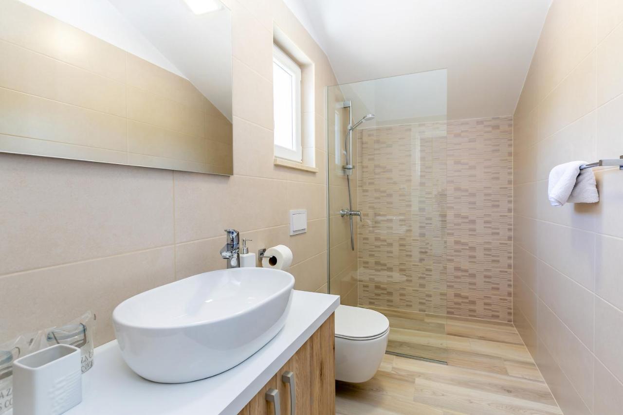 Vrh  Holiday House San Michele מראה חיצוני תמונה